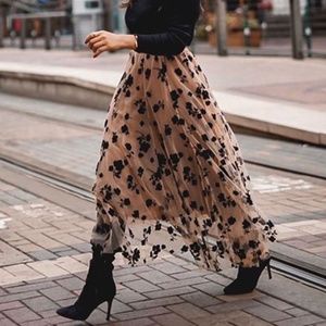 NWT Chicwish Floral Skirt